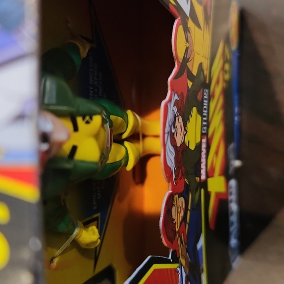 X-Men '97 Marvels "ROGUE" Nib - Picture 6 of 8